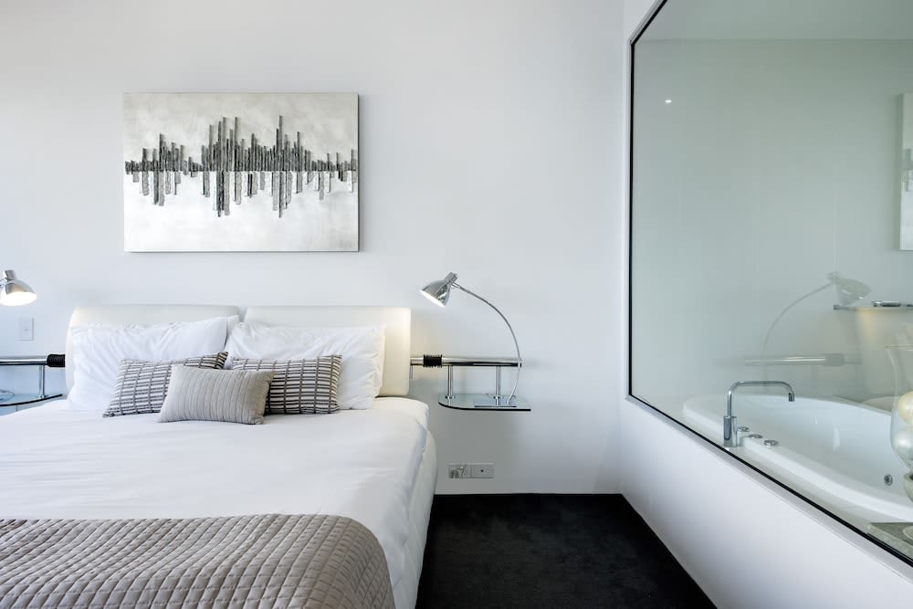 Circle On Cavill Surfers Paradise Apartments-Holiday Paradise 5
