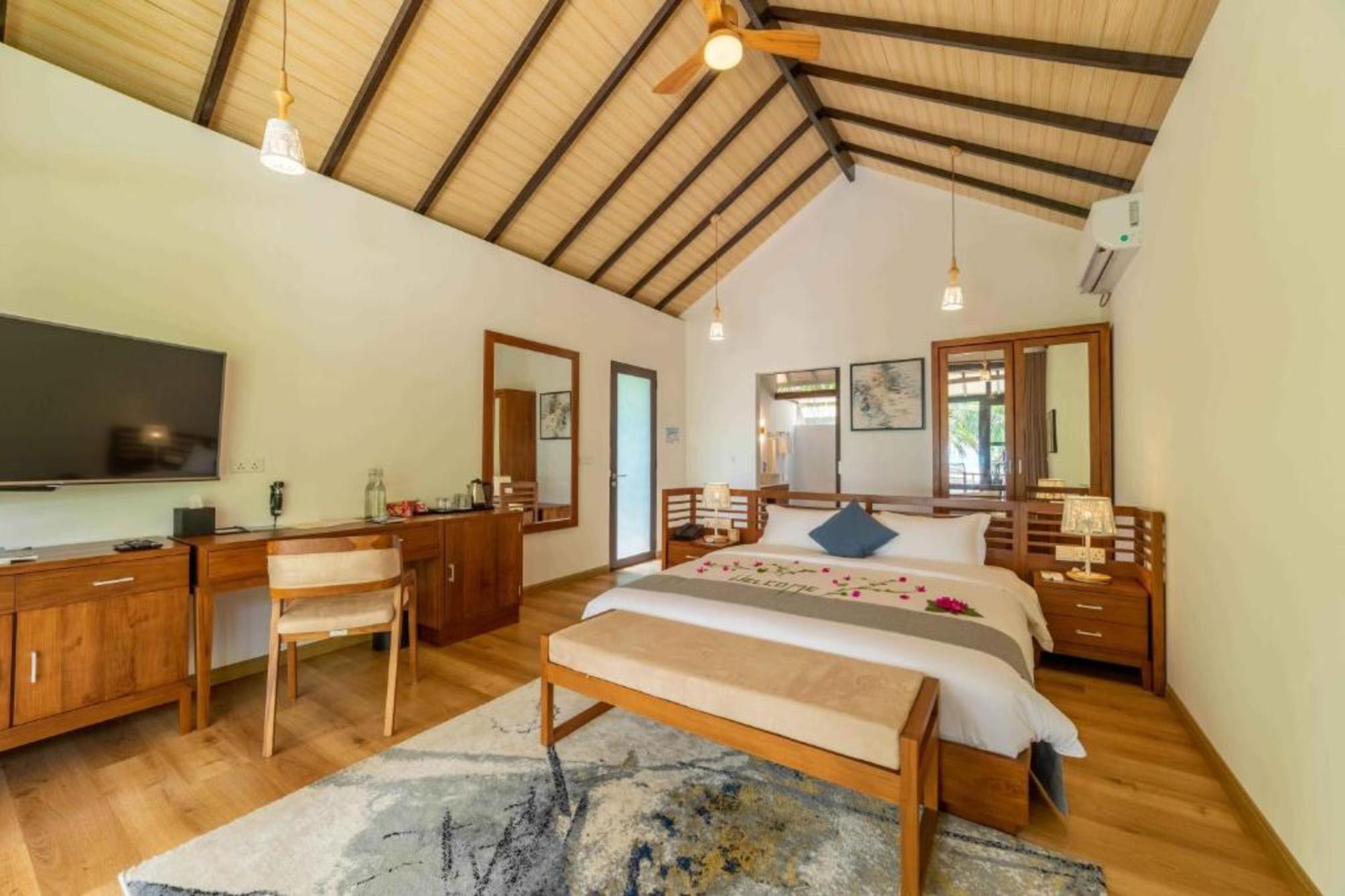 Fiyavalhu Resort Maldives 5