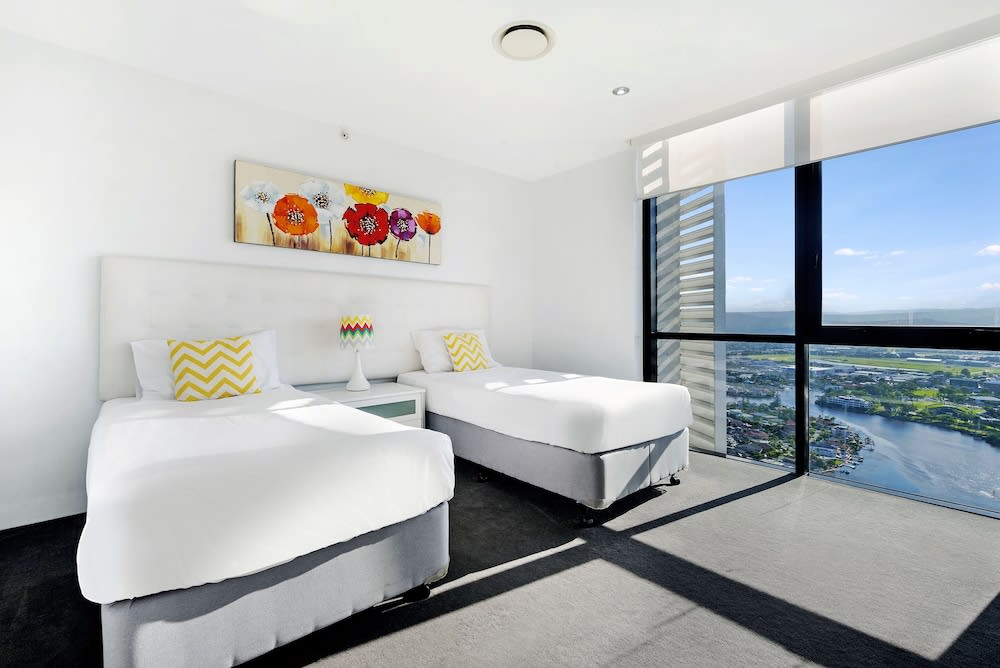 Circle On Cavill Surfers Paradise Apartments-Holiday Paradise 4