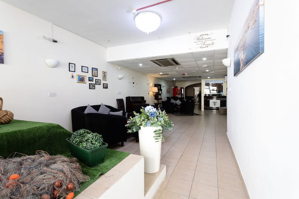 Tarona Guesthouse 5
