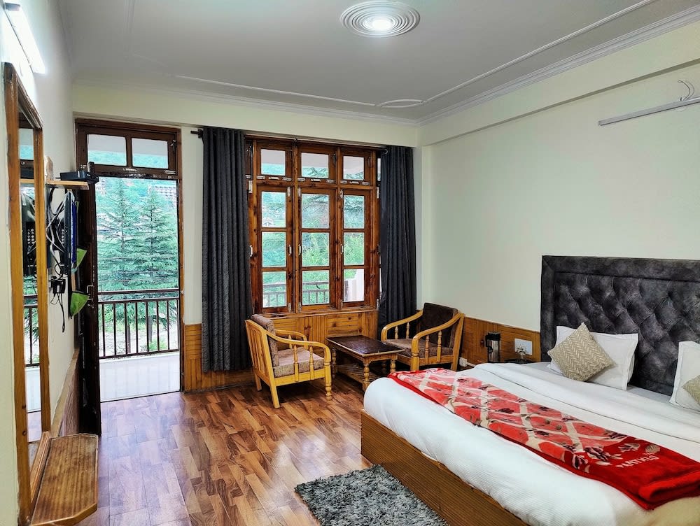 Celebriti by Aransh Group 4
