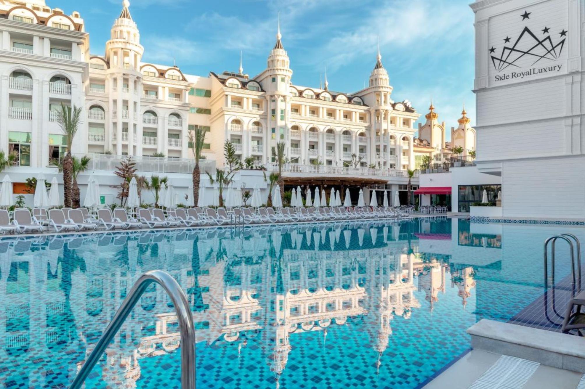 Side Royal Style Hotel 3