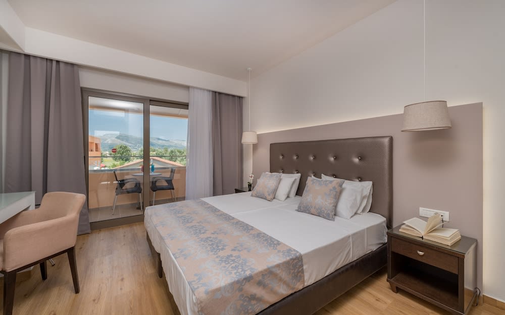 Oscar Hotel 5