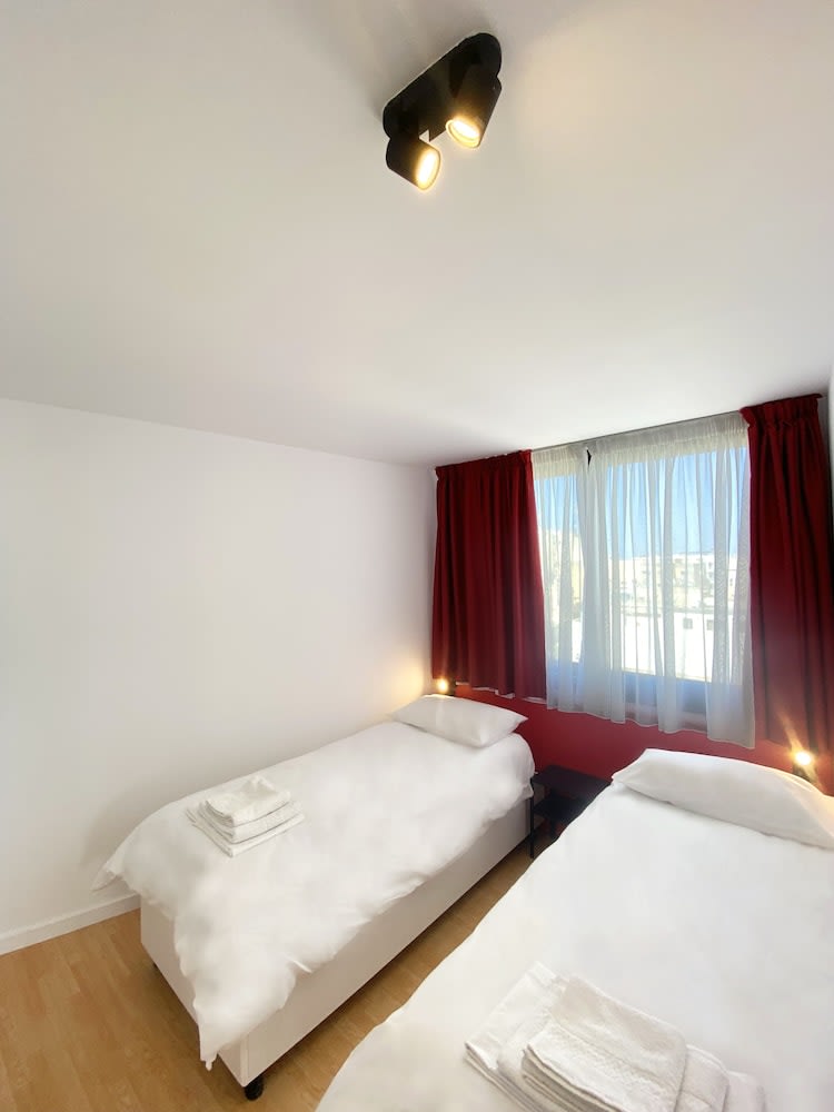 Citizen Suites Asignatures by Dahlia 4