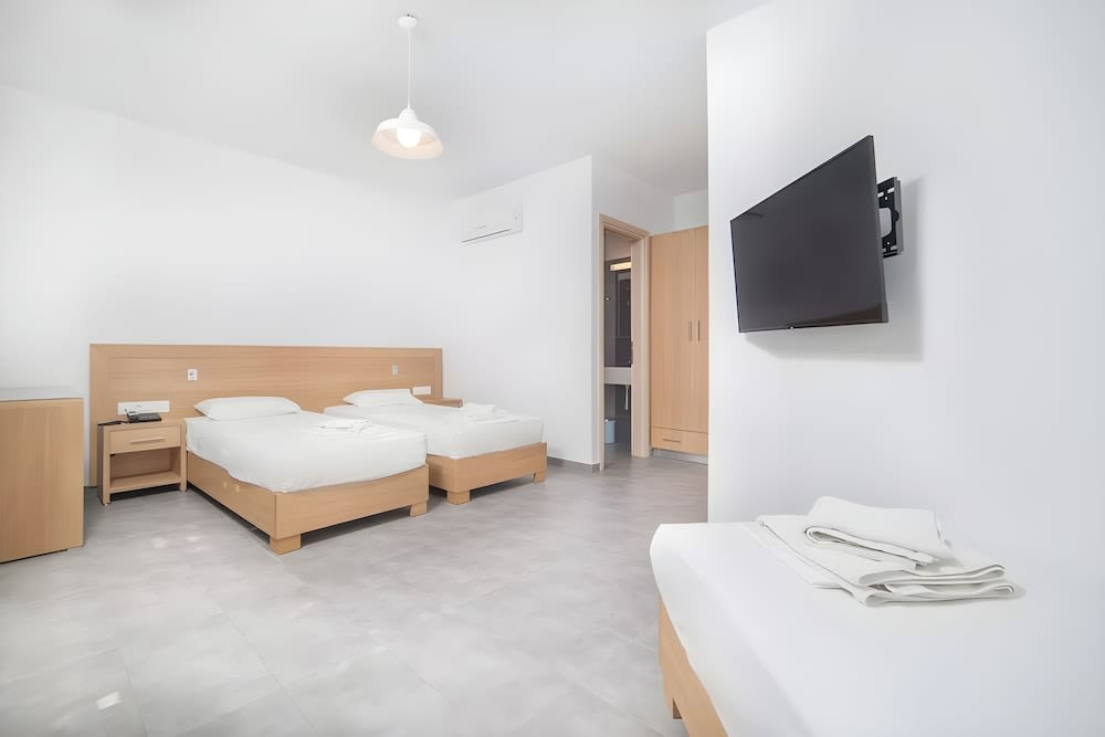 FarOut BeachClub - Rooms & Camping 4