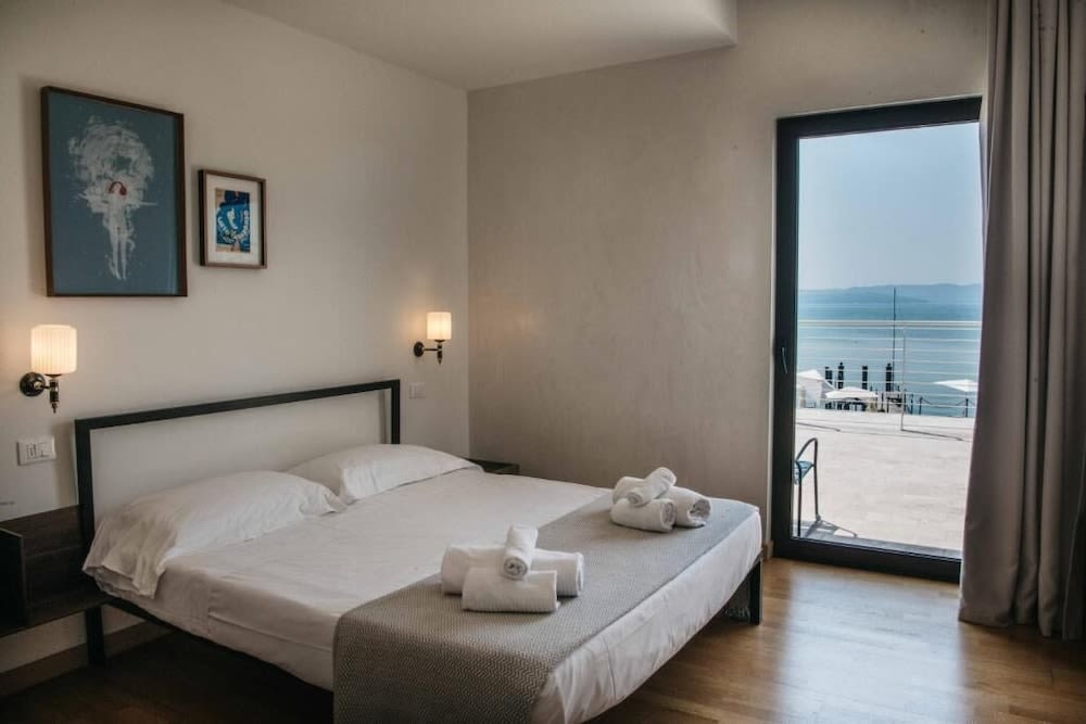 AQVA Boutique Hotel (Adults Only) 3