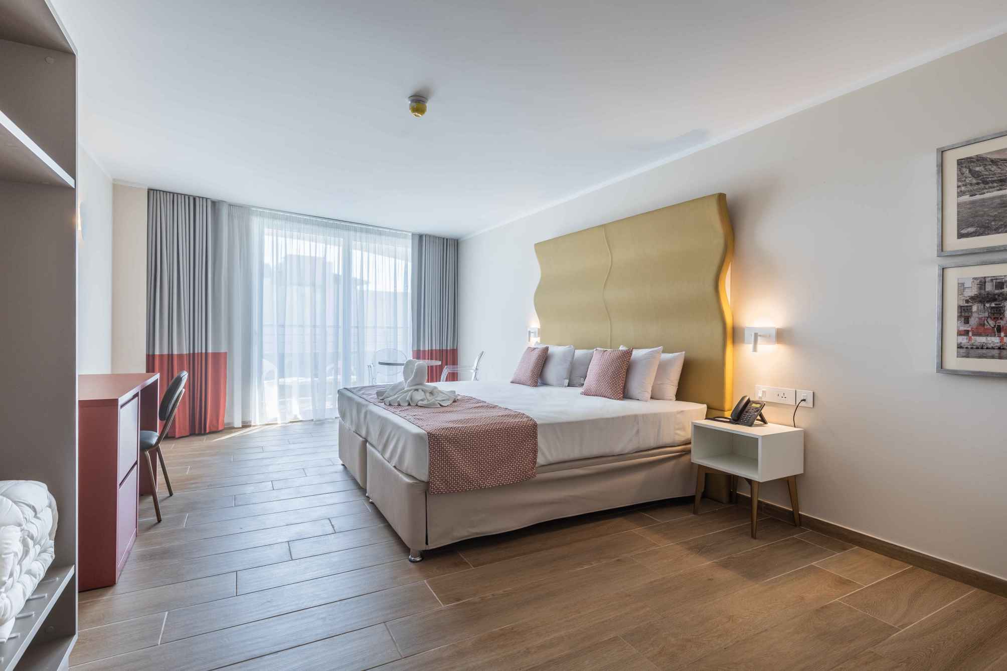 Seaview Hotel - Adults Only 16 Plus 4