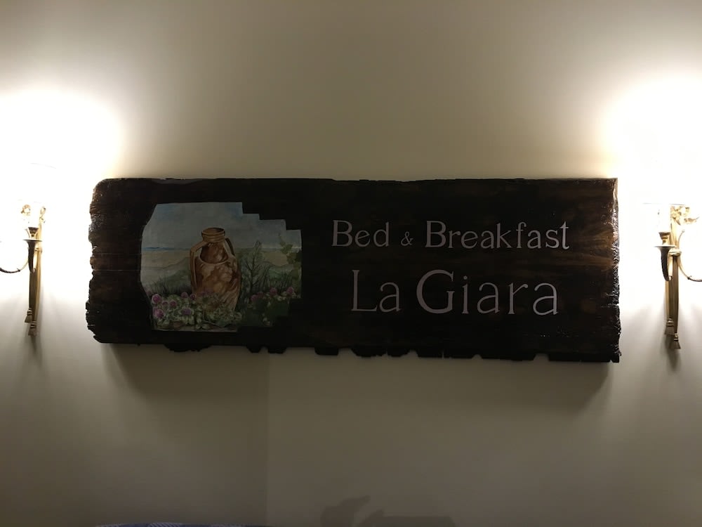 La Giara Rooms 5