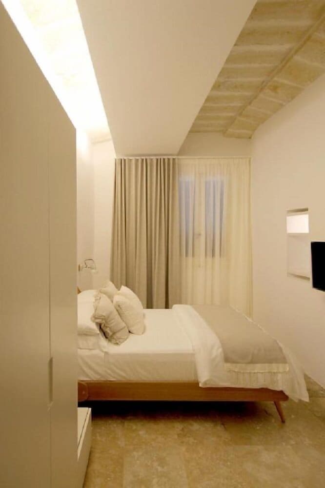 The King George Village Boutique Living 4