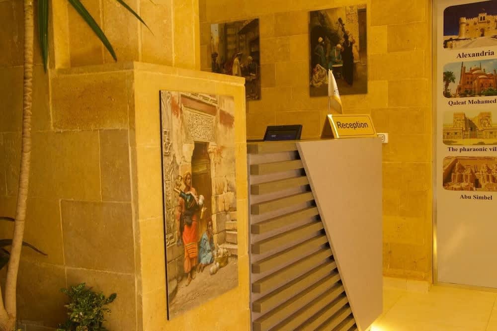 Pyramids On The Spot View 4