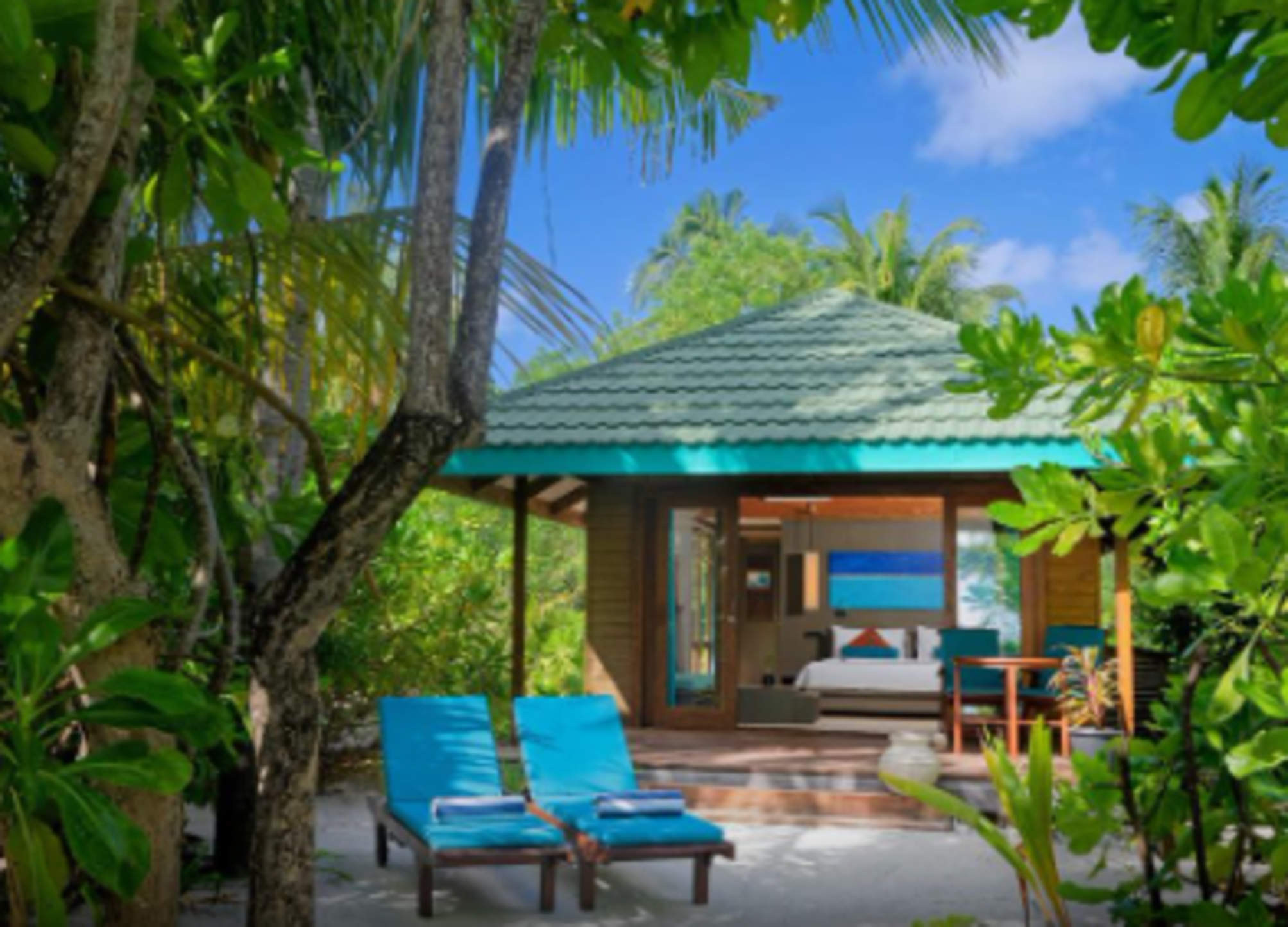 Canareef Resort Maldives 4