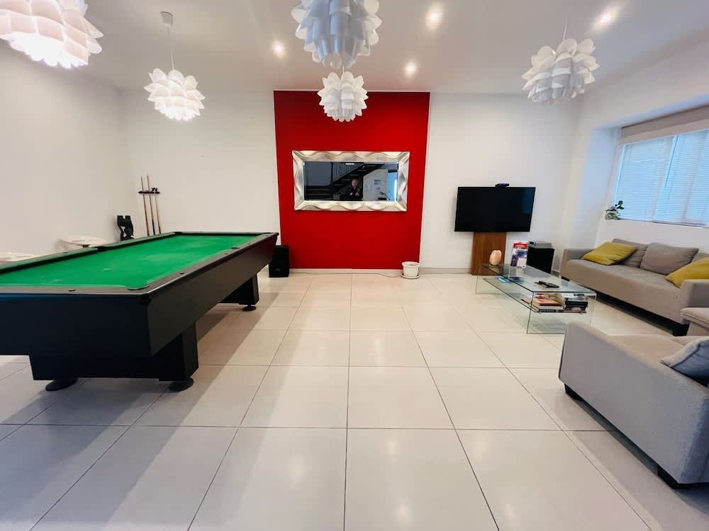 8villa 3
