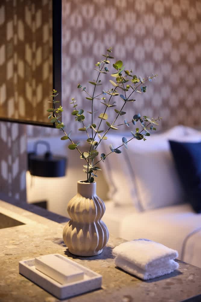 Naus Hotel 4