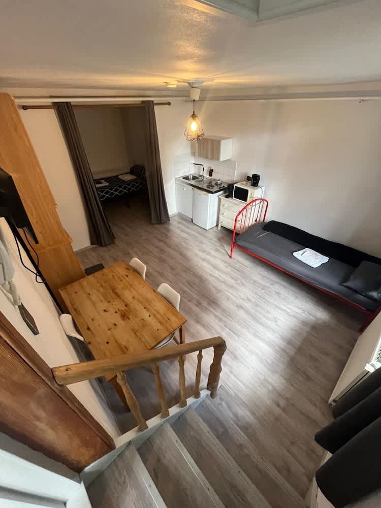 European District Studios 5