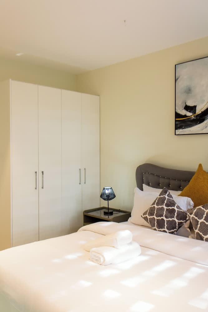 Accra Luxury Apartments @ Pearl 4