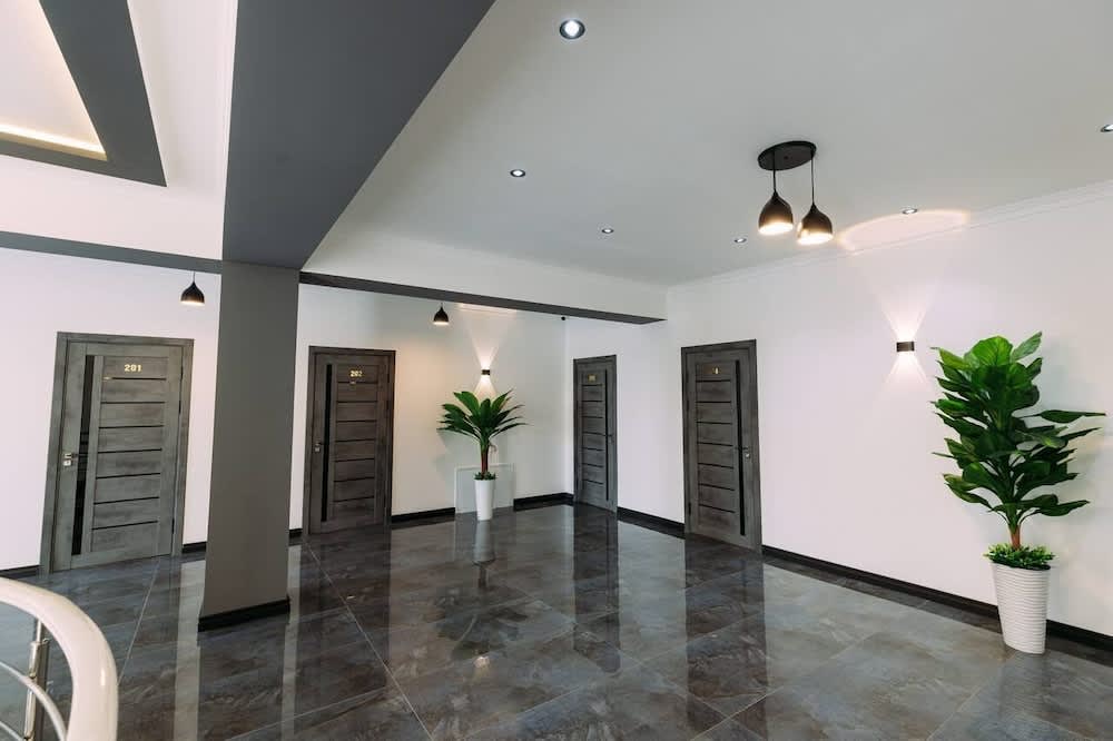 White Hotel 4