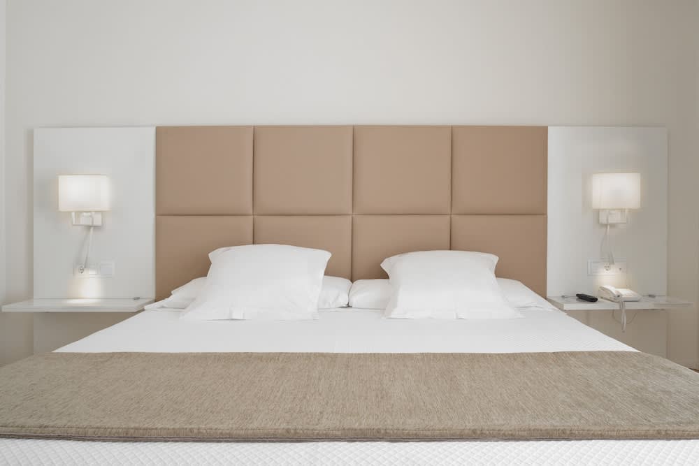Hotel Pirineos Figueres by Pierre & Vacances 3