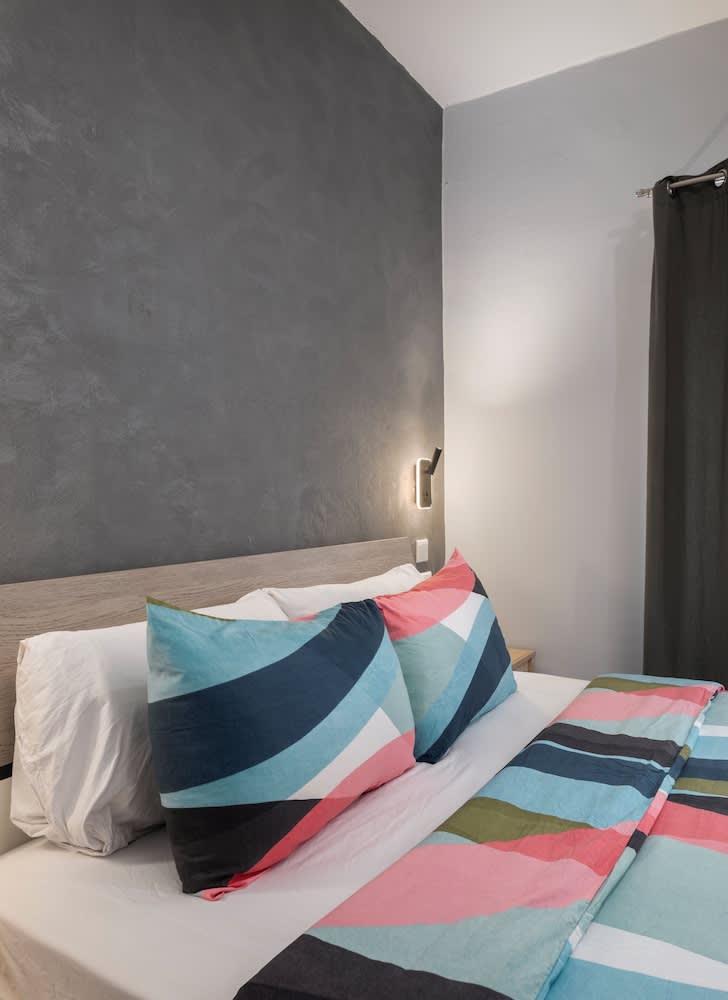 Modern Ensuite Rooms Near Balluta Bay 3
