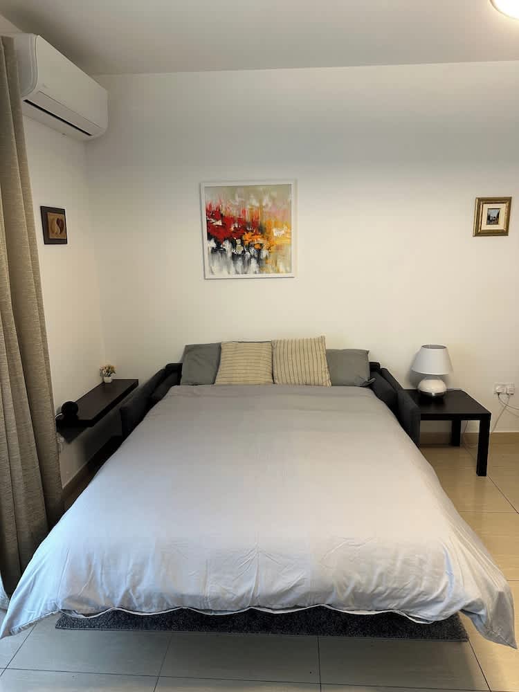 Spinola Bay - St Julians near beach Prime location 4