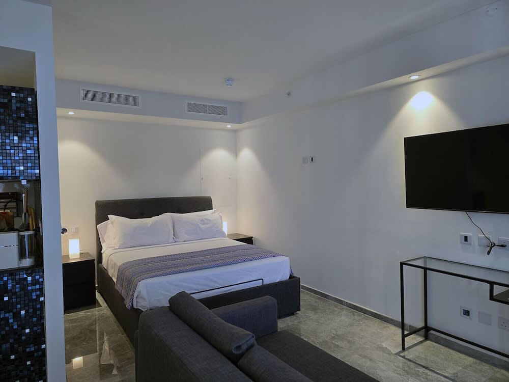 Mercury Suites - Skydream Getaways 5