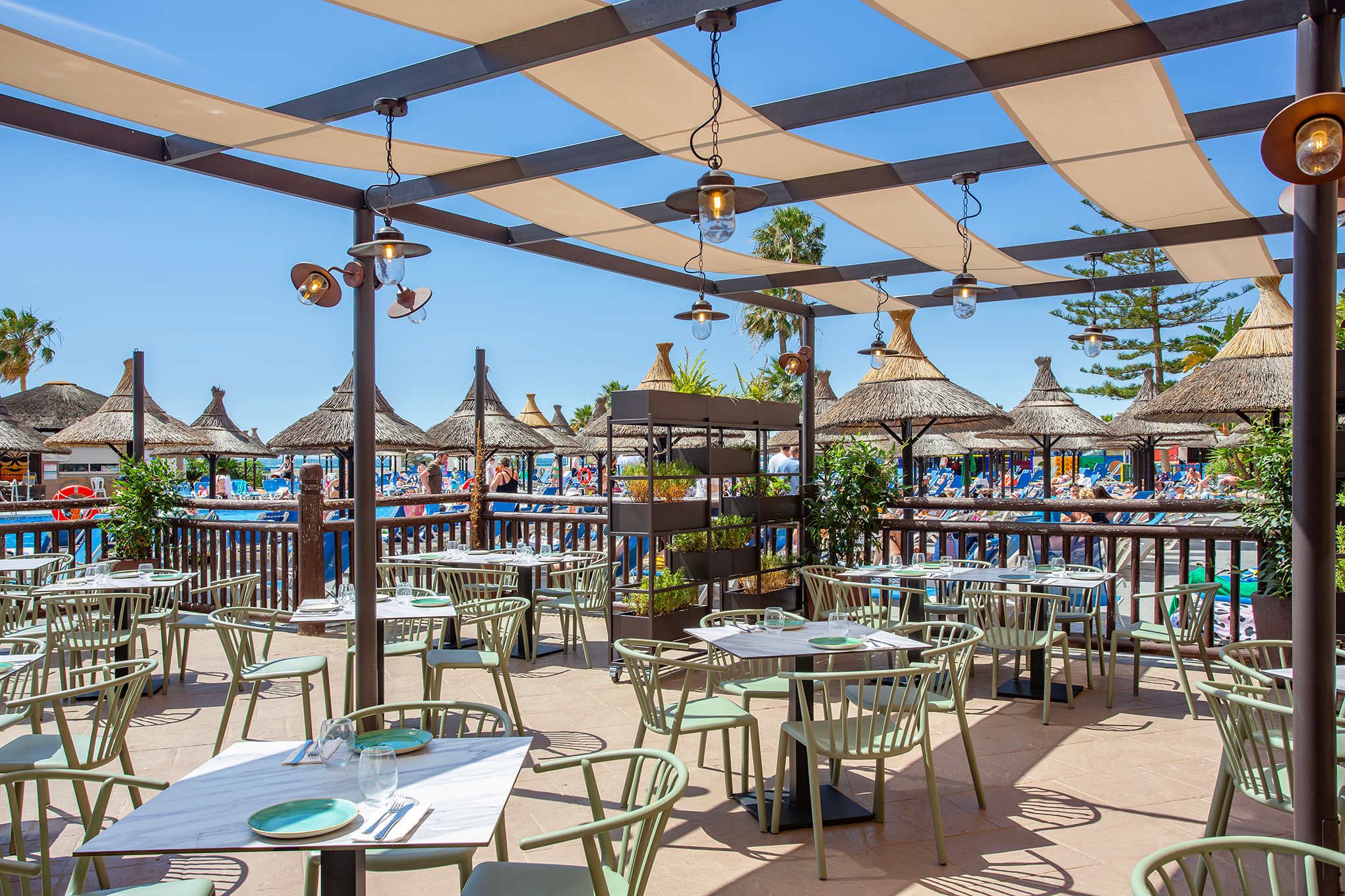 Sunset Beach Club 4