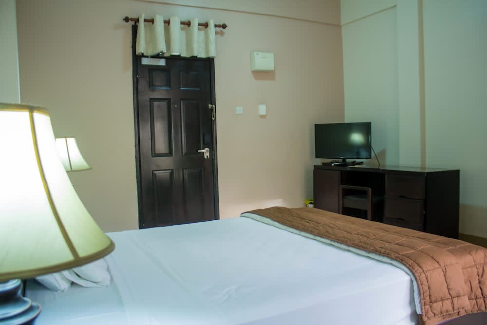 Oceanic Resort 5