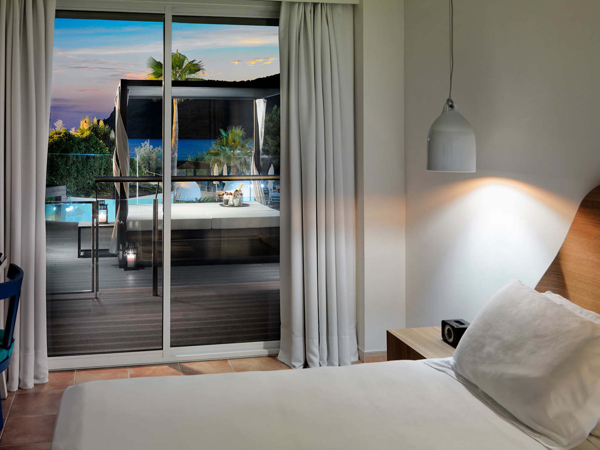 Boutique Hotel H10 Blue Mar - Adults Only 5