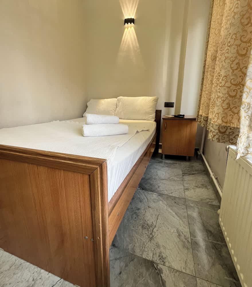 Hotel KONAK 3