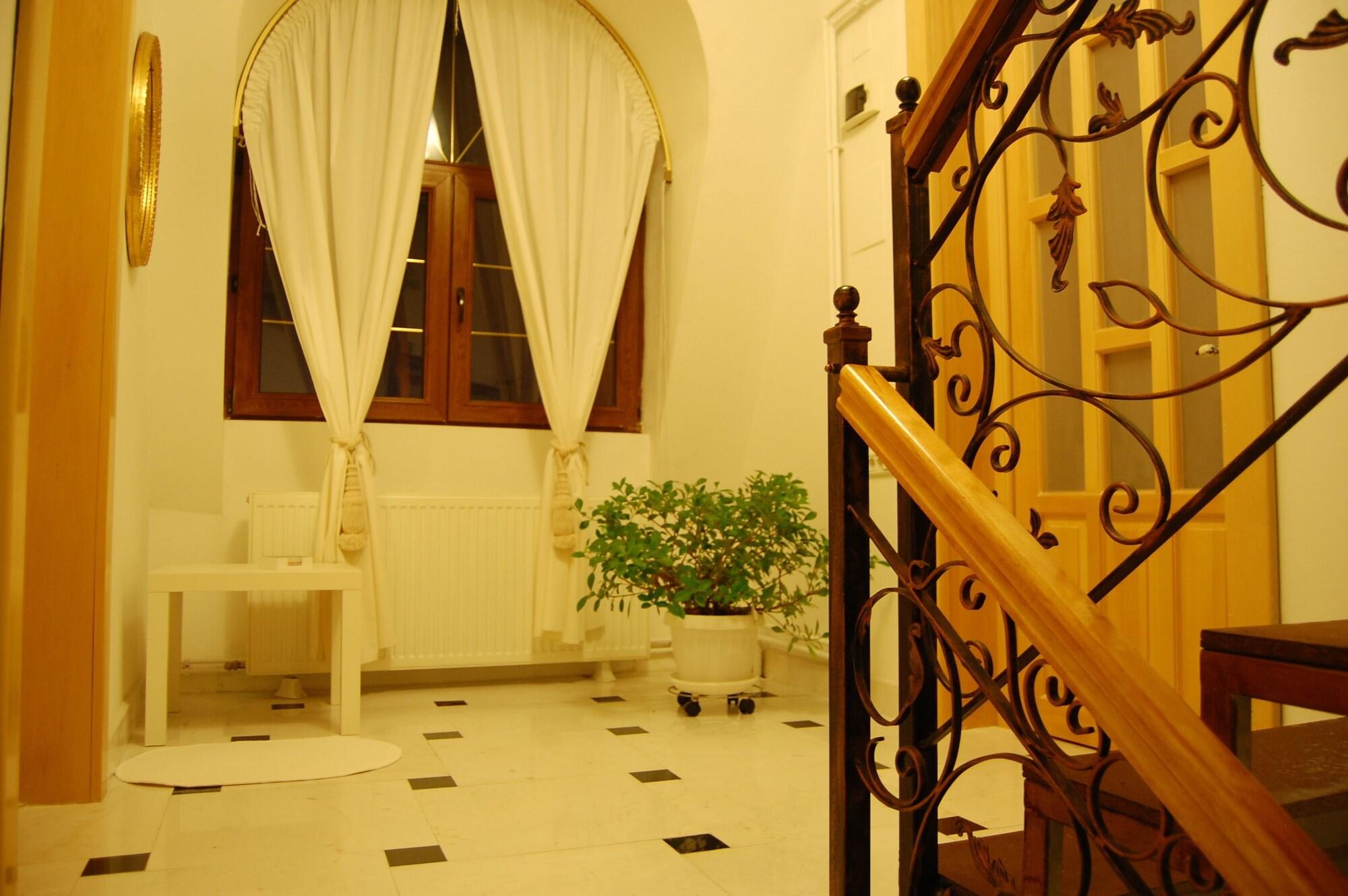 Bucharest Boutique Accommodation by Hotels 3
