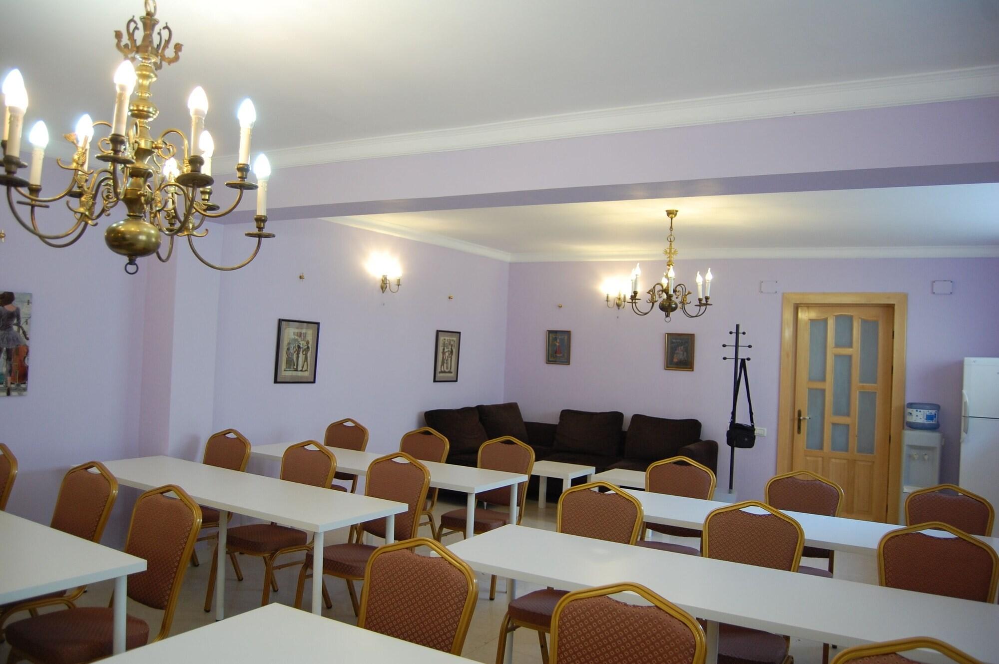 Bucharest Boutique Accommodation by Hotels 4