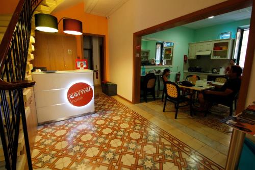 Corner Hostel 4