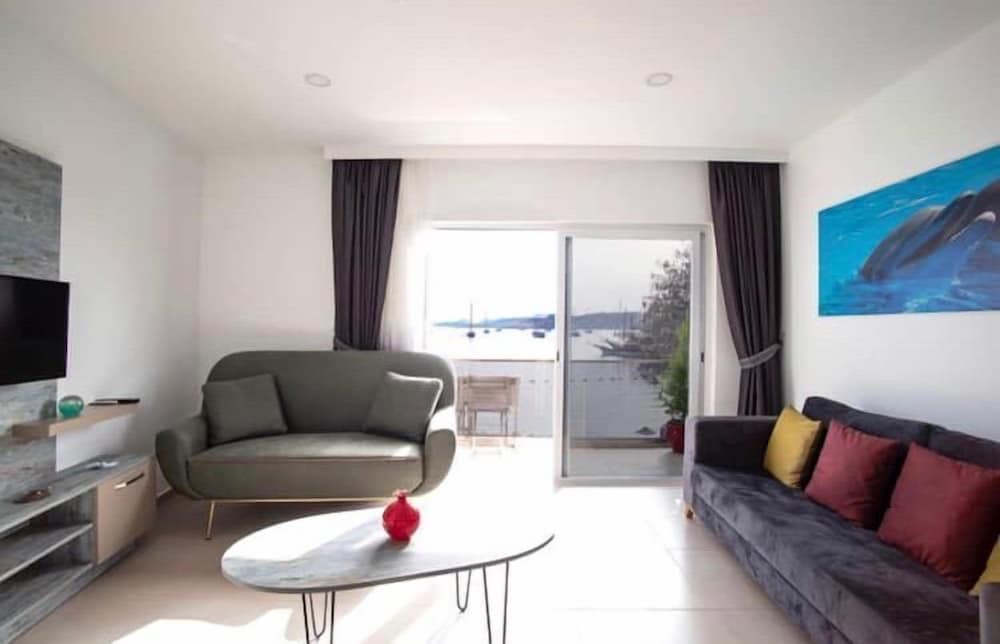 Queen Victoria Suit Apart OTEL 4