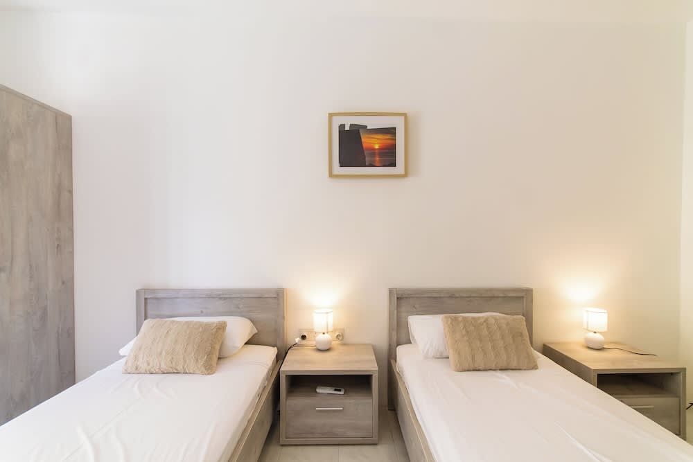 SwieqiStay room2 private bath - Paceville 3
