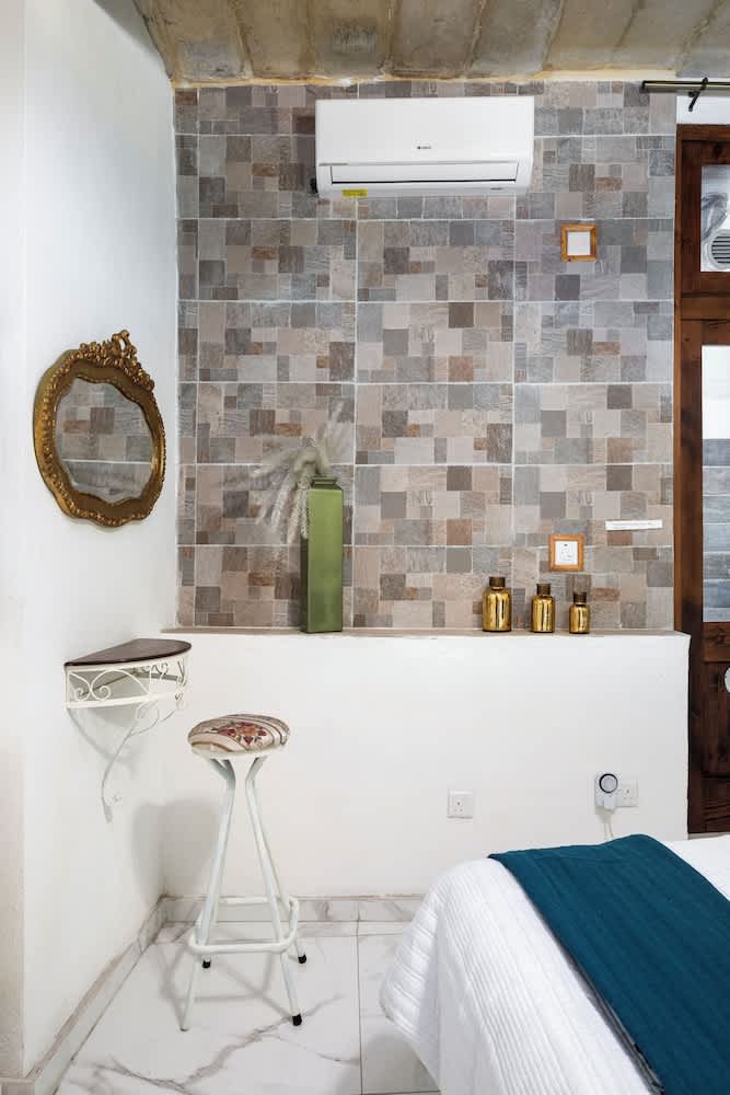 Chic Comfy 1BR Maisonette Valletta Area 3