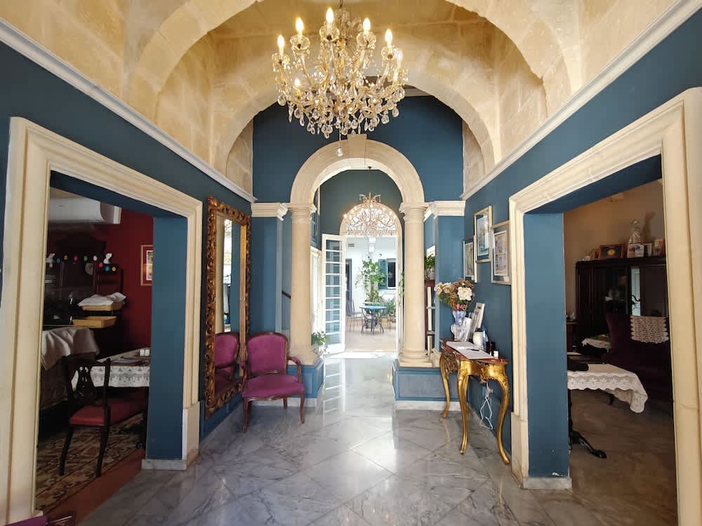Julina Boutique Living 4