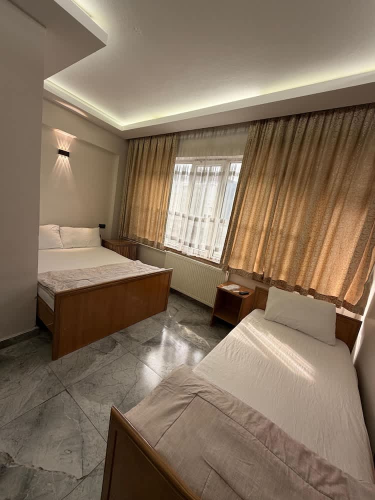 Hotel KONAK 4
