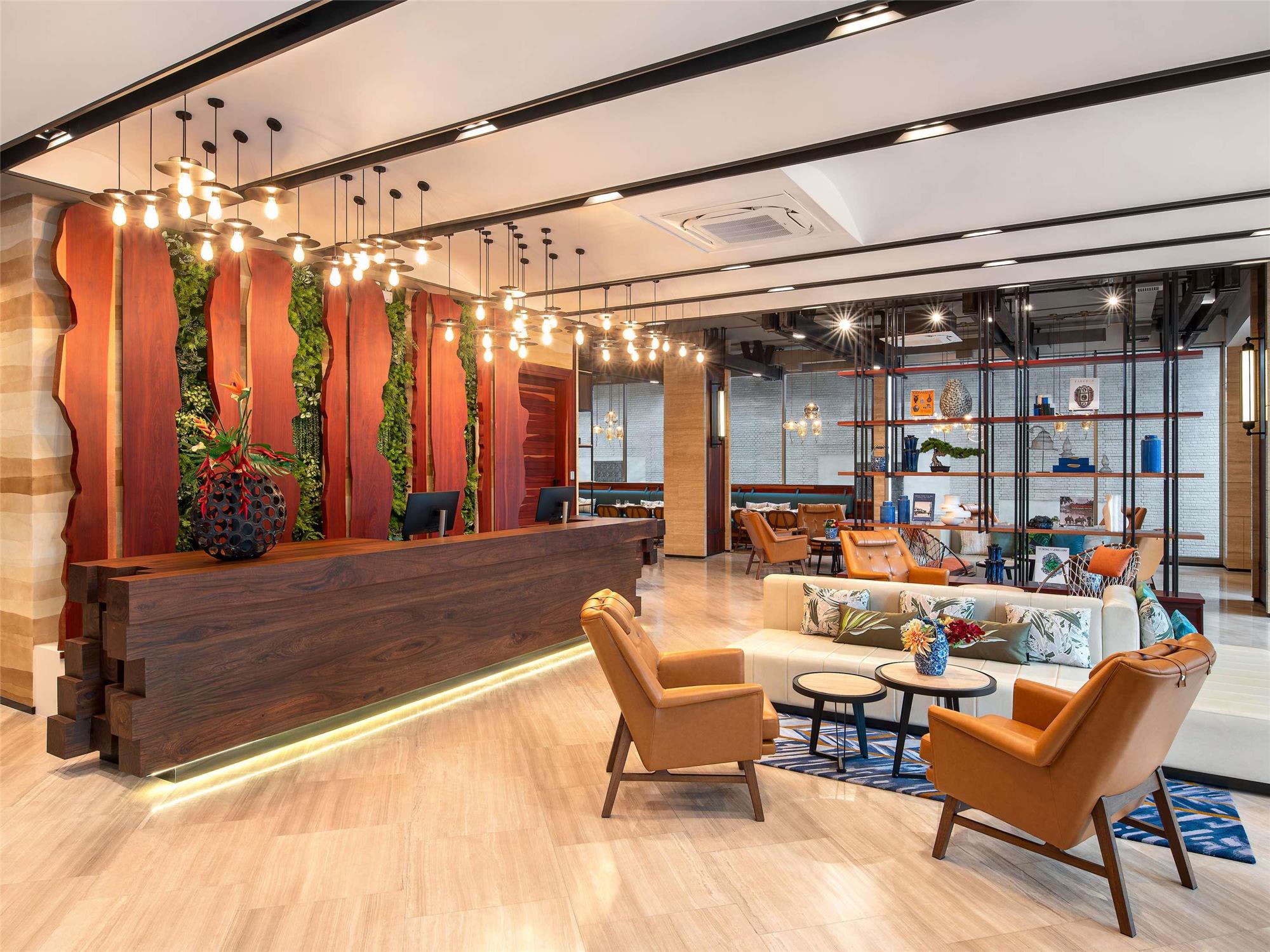 Mercure Bangkok Surawong 5