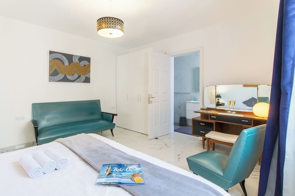 A Sunny Penthouse Modern 2 bdr - Sliema 5