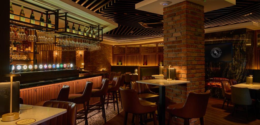 The James Hotel 3