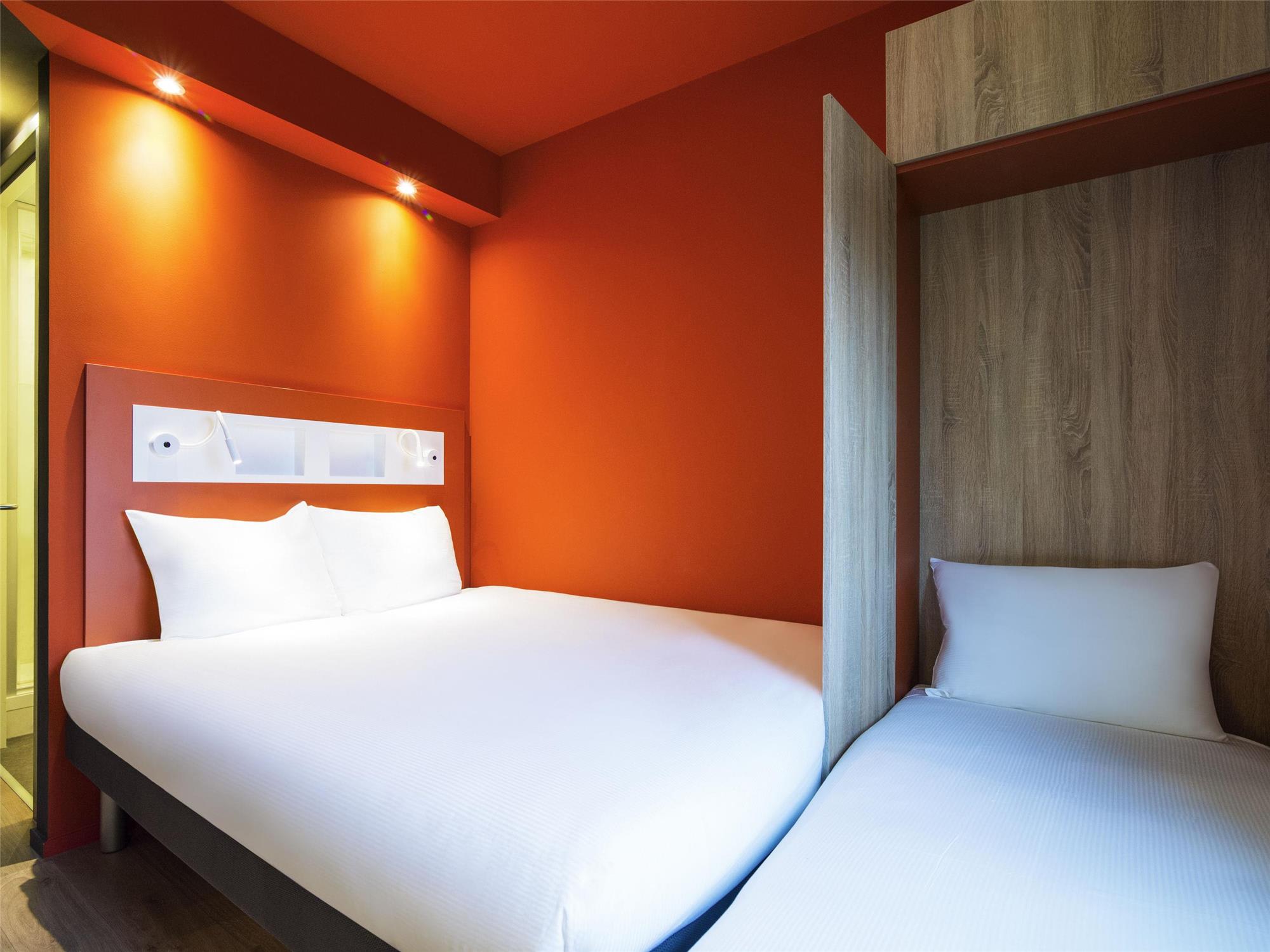ibis budget Rotterdam The Hague Airport 5