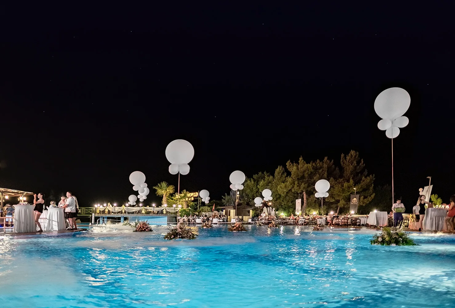 Utopia World Resort Hotel 4