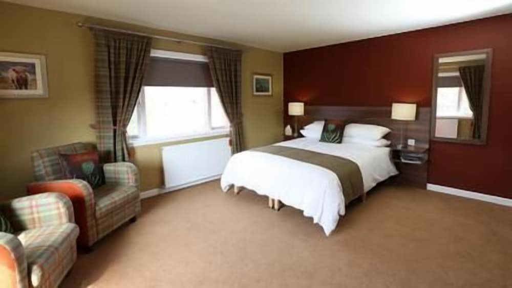 Newburgh Inn 2