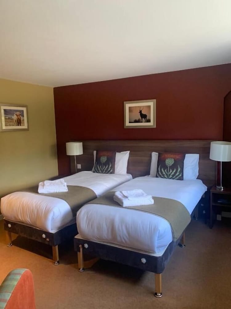 Newburgh Inn 5
