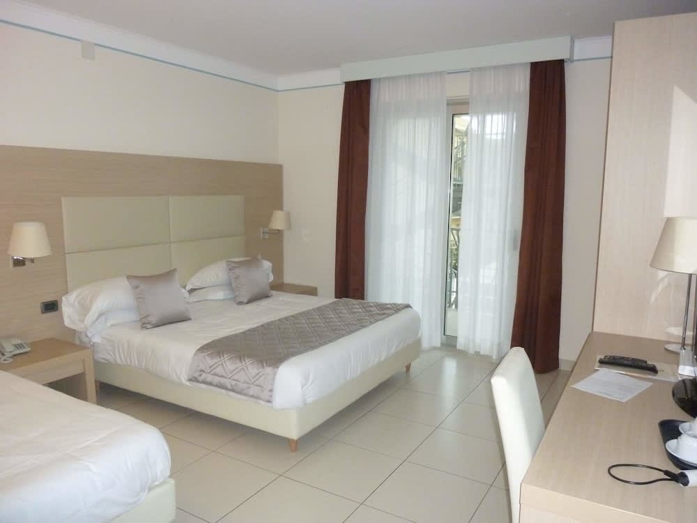 Mediterraneo Palace Hotel 3