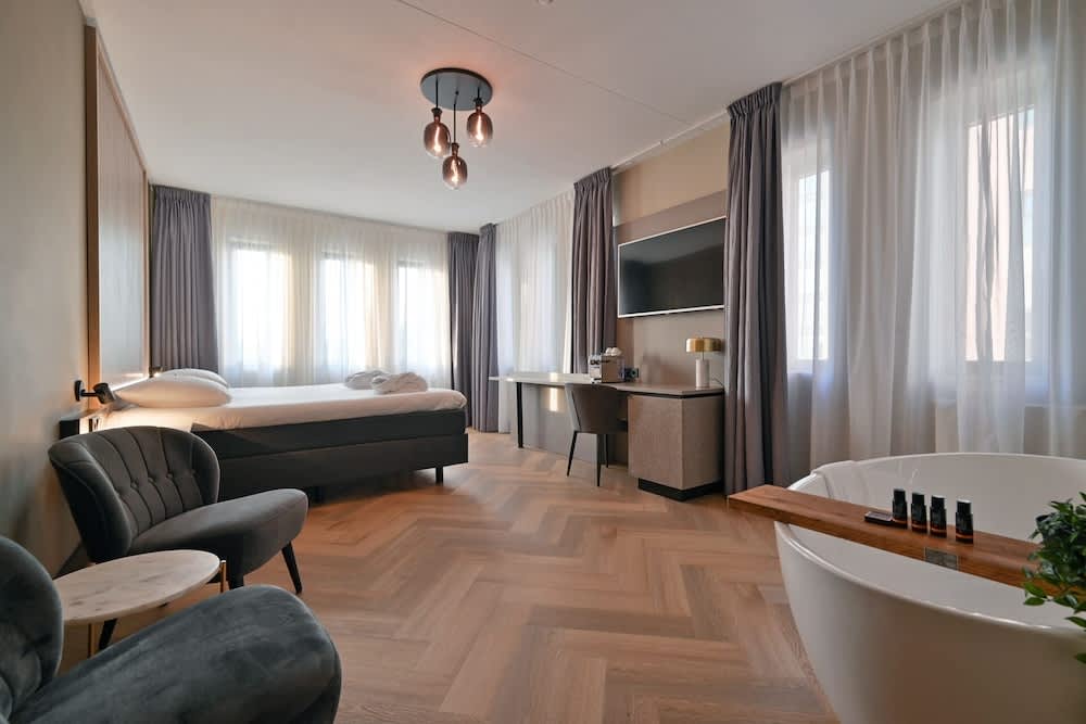 HOTEL ALKMAAR - Bar & Restaurant - Meeting & Events 4