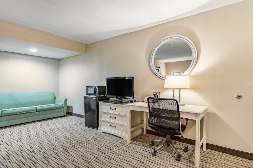 SureStay Hotel by Best Western Tupelo North 5