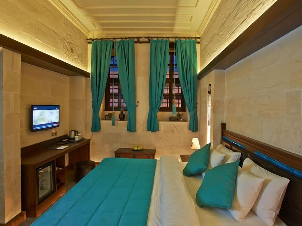 Sirehan Hotel 4