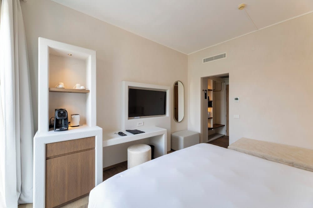 Hi Hotels Sirmione - Lakeview Pool 4