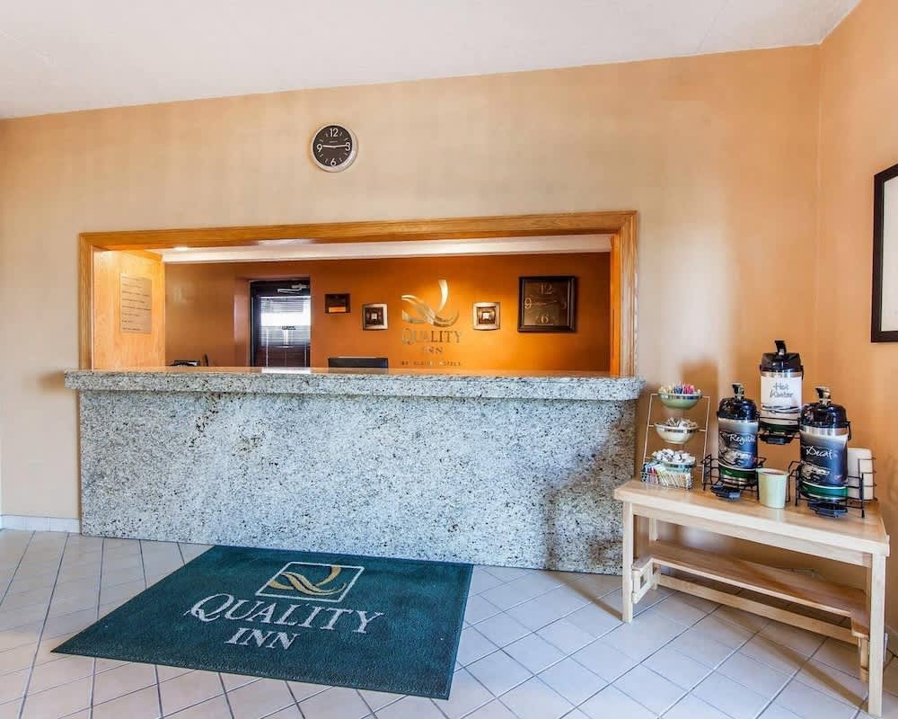 Quality Inn Maysville 4
