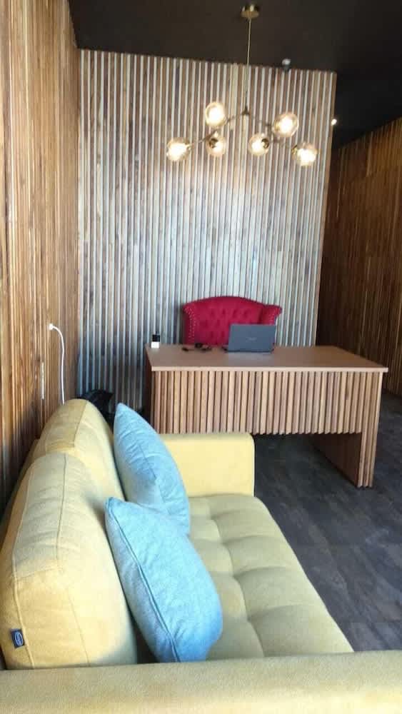 DEJAVU 2.0 HOTEL BAJO KOMODO 5